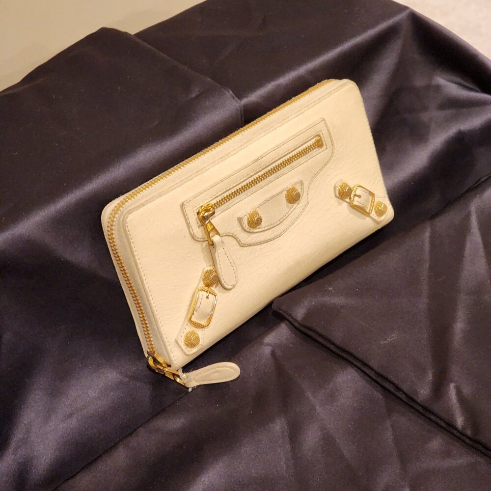 Excellent Balenciaga Continental Zip around Wallet Creamy Off White Leather - Picture 11 of 11